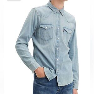 NWOT Levi’s Classic Western Shirt New Preppy
